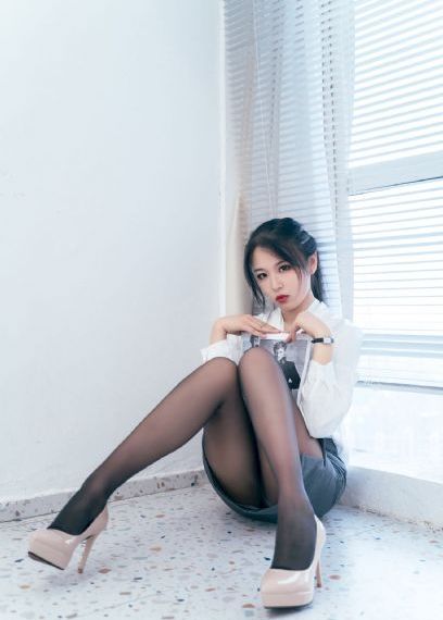 侵犯熟睡女在线观看hd_国产剧动漫在线观看
