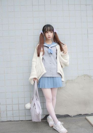 激情黑寡妇h版在线观看_BD韩语免费观看