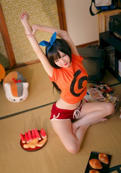 五月婷婷啪_国产剧日本电影免费