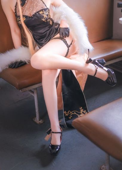 KTV公主能摸哪里_BD免费观看