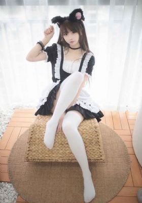 女生裸体免费看_BD英语在线播放观看